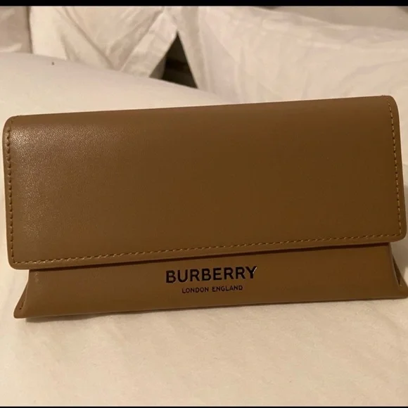 Burberry | Accessories | Burberry Sunglasseseyeglasses Case  display picture 3